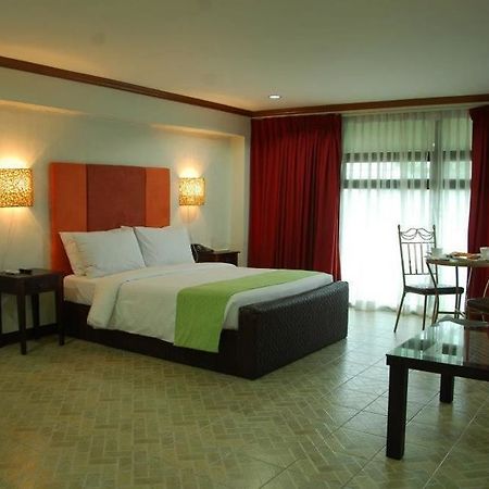 Ecoland Suites & Inn Davao City Exteriör bild