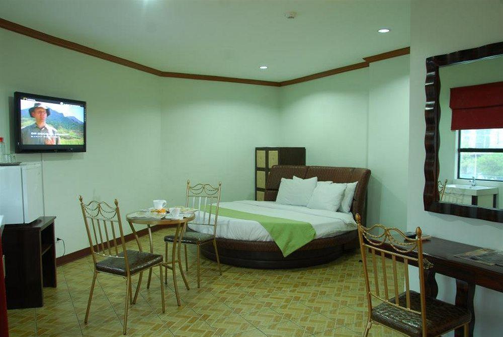Ecoland Suites & Inn Davao City Exteriör bild